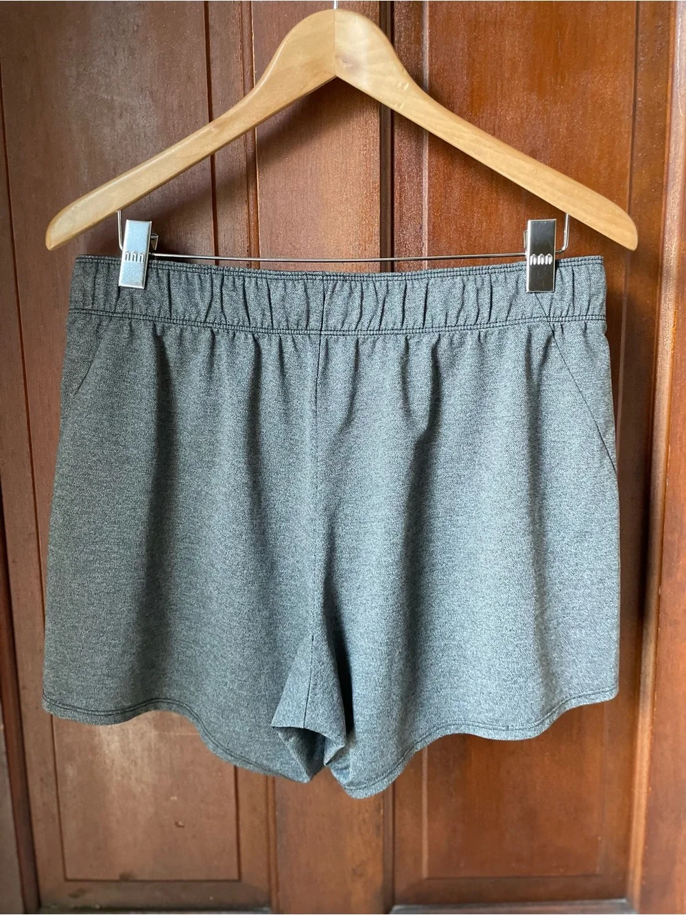 Nike dri fit women's medium athletic shorts